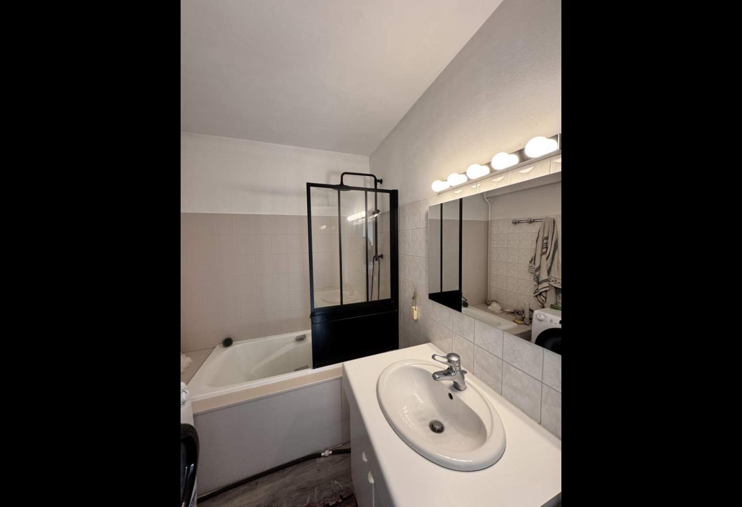 e9bd3e15-237d-4ec9-b6f8-7bd1f1103097.jpg