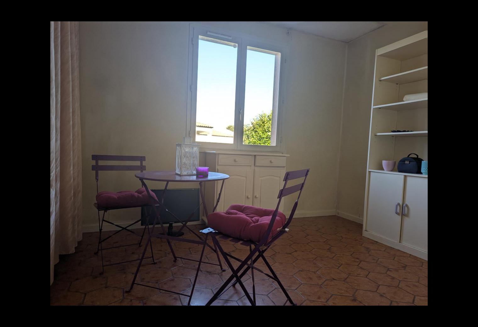 eef71cc4-39dd-4886-a212-cd2cc156efd7.jpg