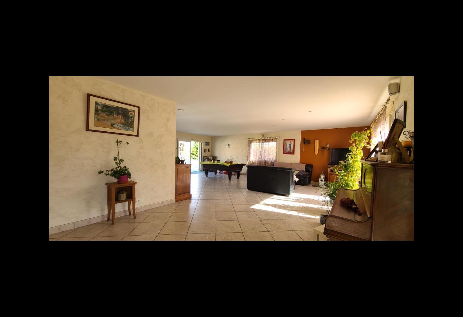 f17ca542-ec8e-4573-bd3b-33b48d724a64.jpg