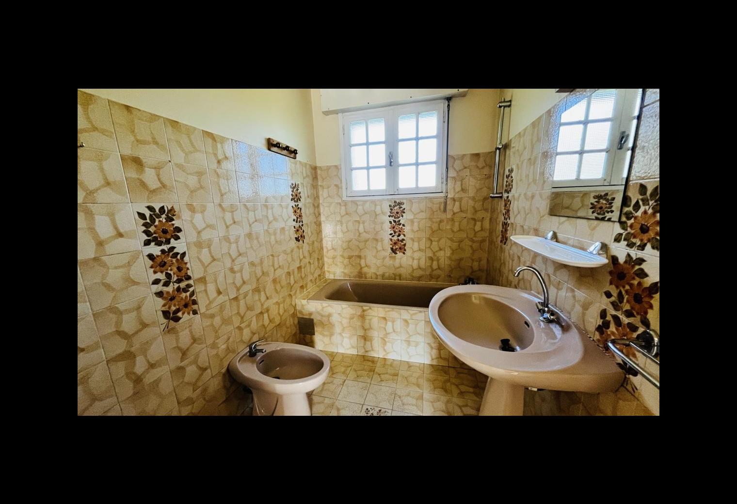 8da08432-cbd9-4404-9a32-d2572a928271.jpg
