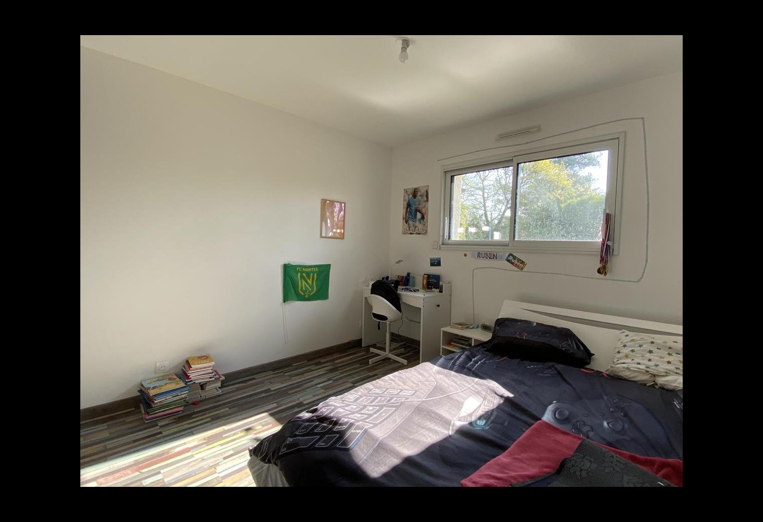 33cea283-68b3-48cd-8e5d-56cadec870a6.jpg