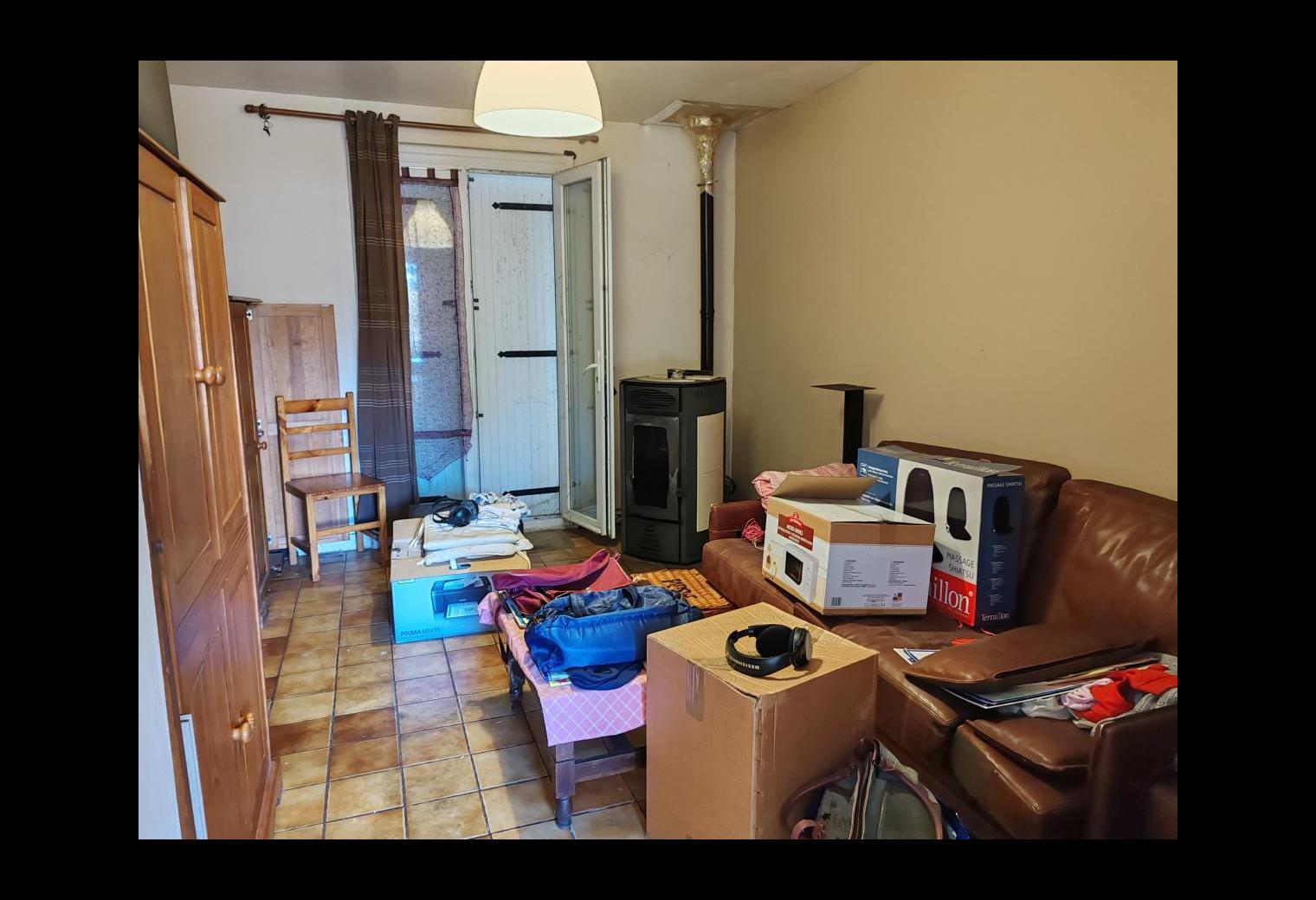 c2fd9f7d-5ed6-4ab1-b0a0-ab6d98c28539.jpg