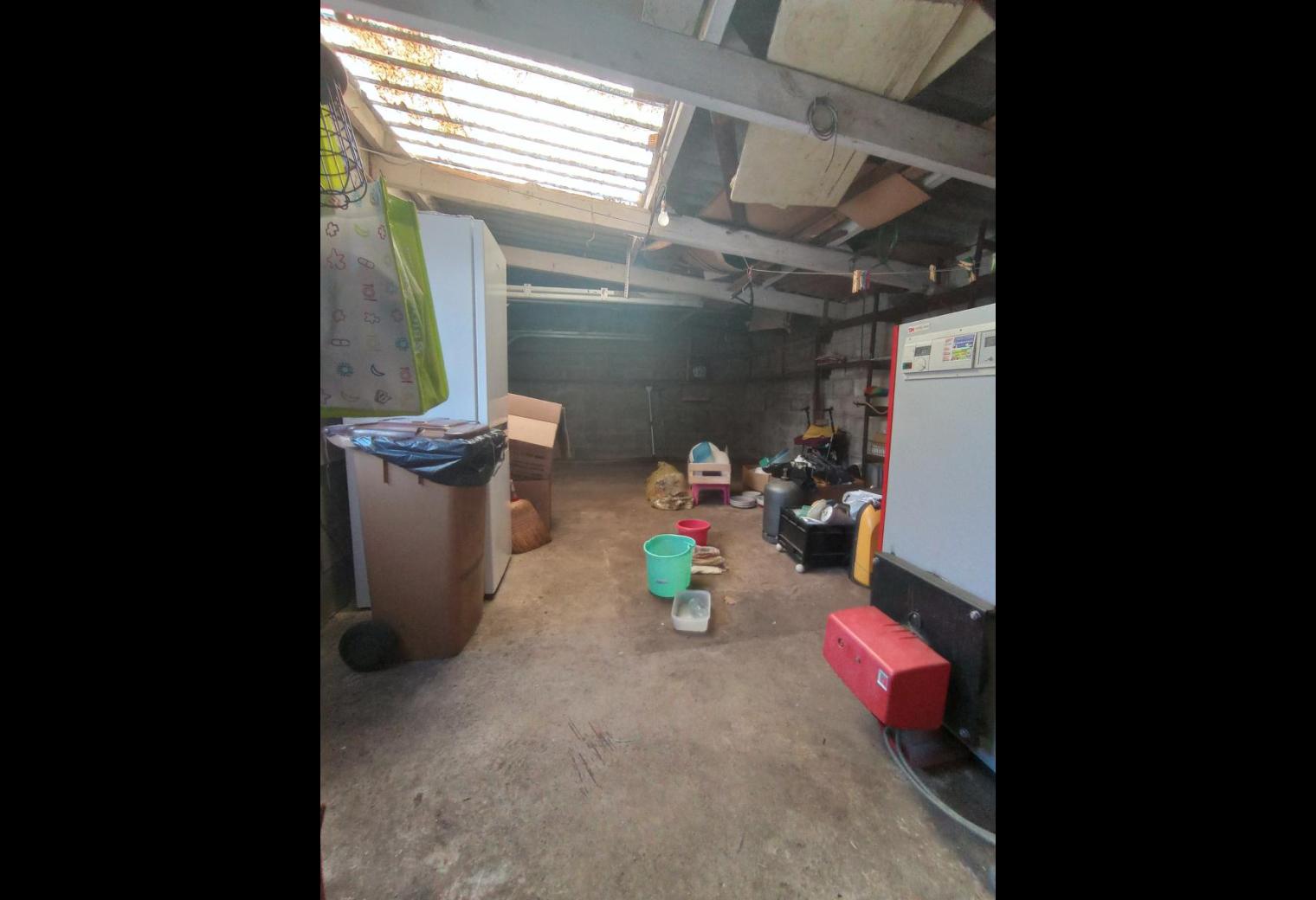 ed595934-2dd0-47cb-82e6-a1a8c40c7789.jpg