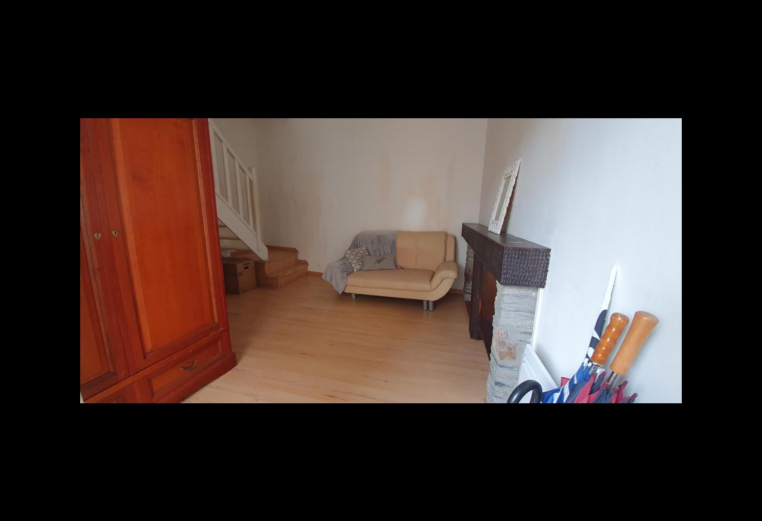 940c80cd-4fd3-43ba-a5cc-0109c7764274.jpg