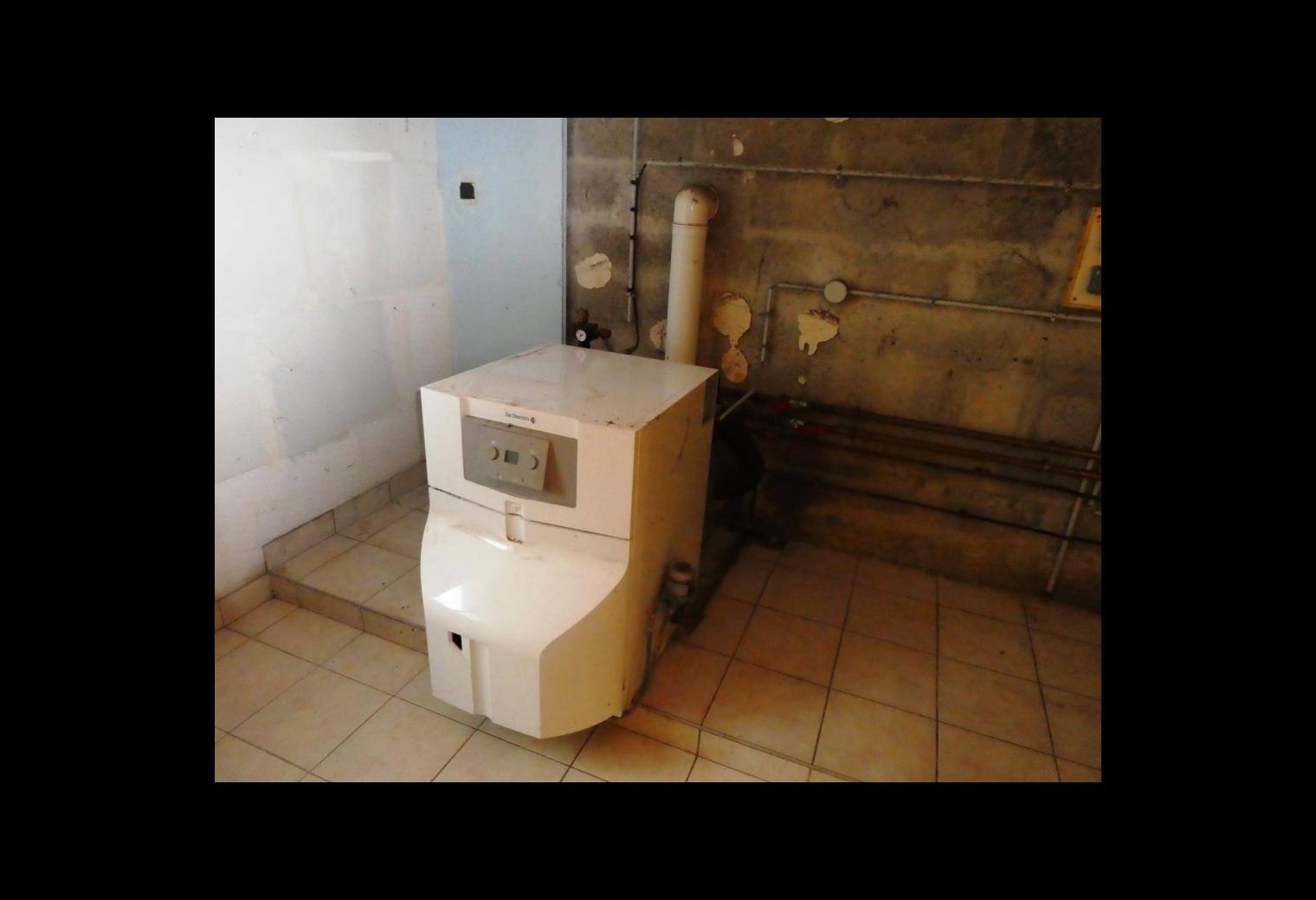3adc44bb-6ed6-4cd4-b1c4-ea795b9b6773.jpg