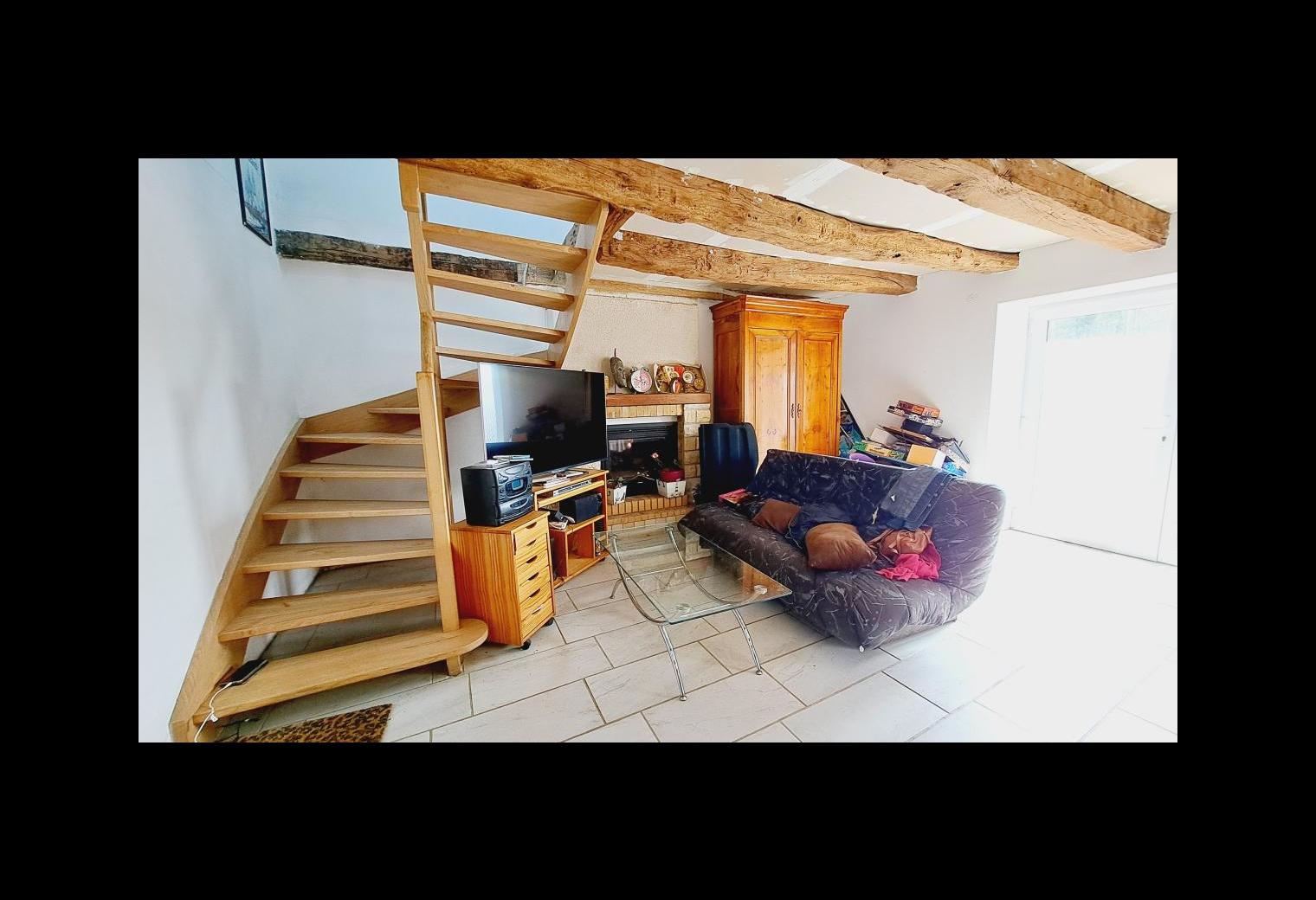 d5f576ed-d3bd-4b80-855e-6c97c42721a9.jpg