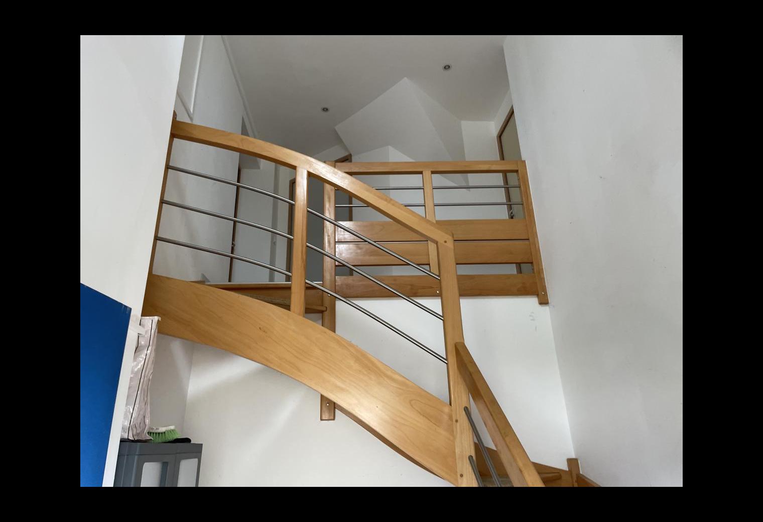 1ef0ad4e-5bed-4f7a-9031-a7a51f1466a3.jpg