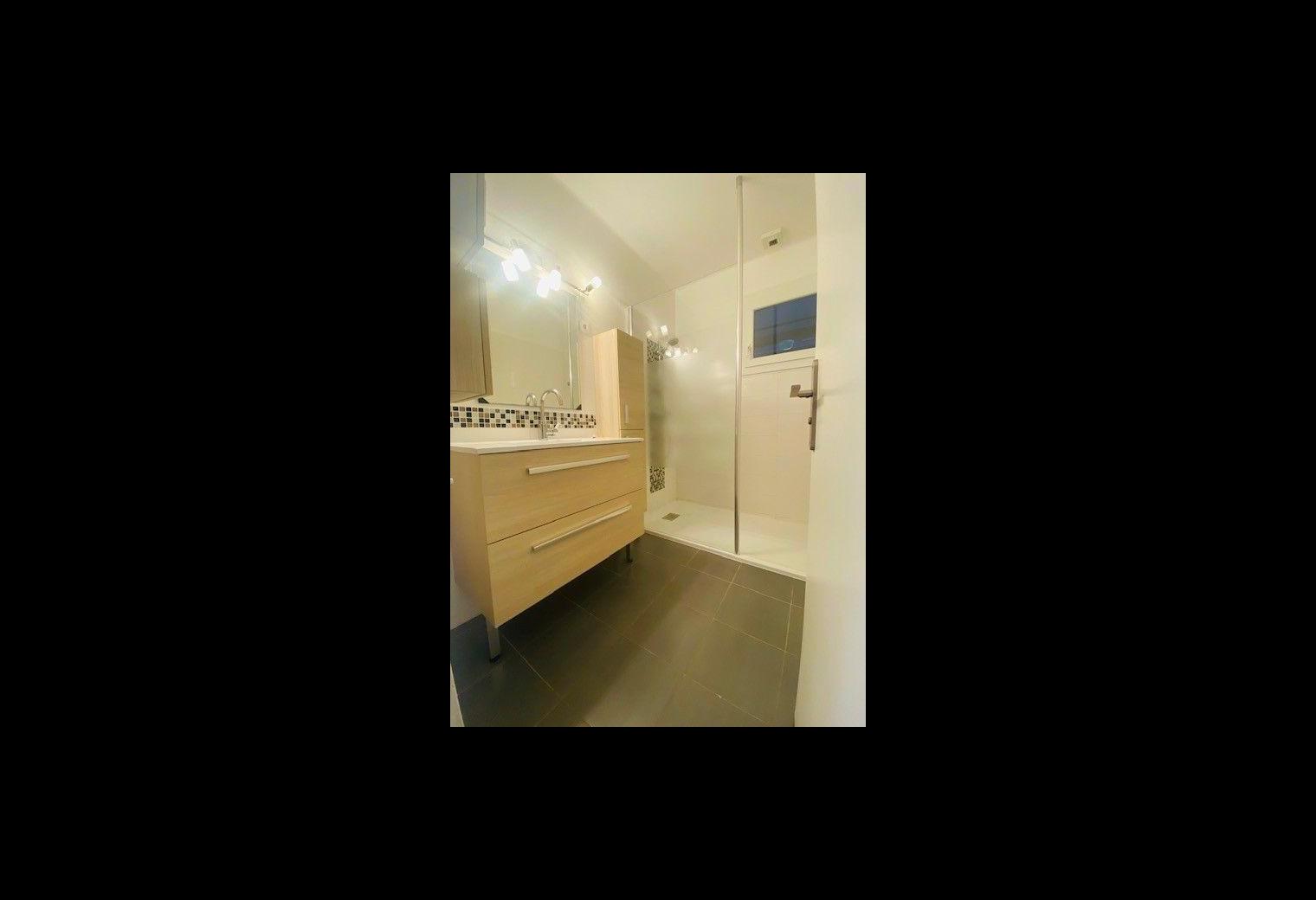9d9a0e94-48c2-47e3-a7f5-67c44bed0e0d.jpg