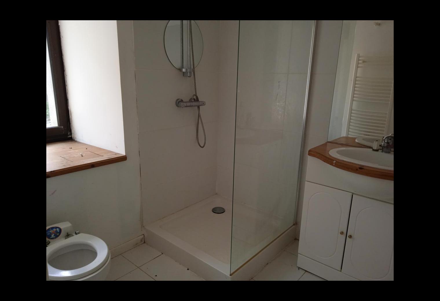 4c294d9c-ec9c-44ce-82db-f96cbce6573f.jpg
