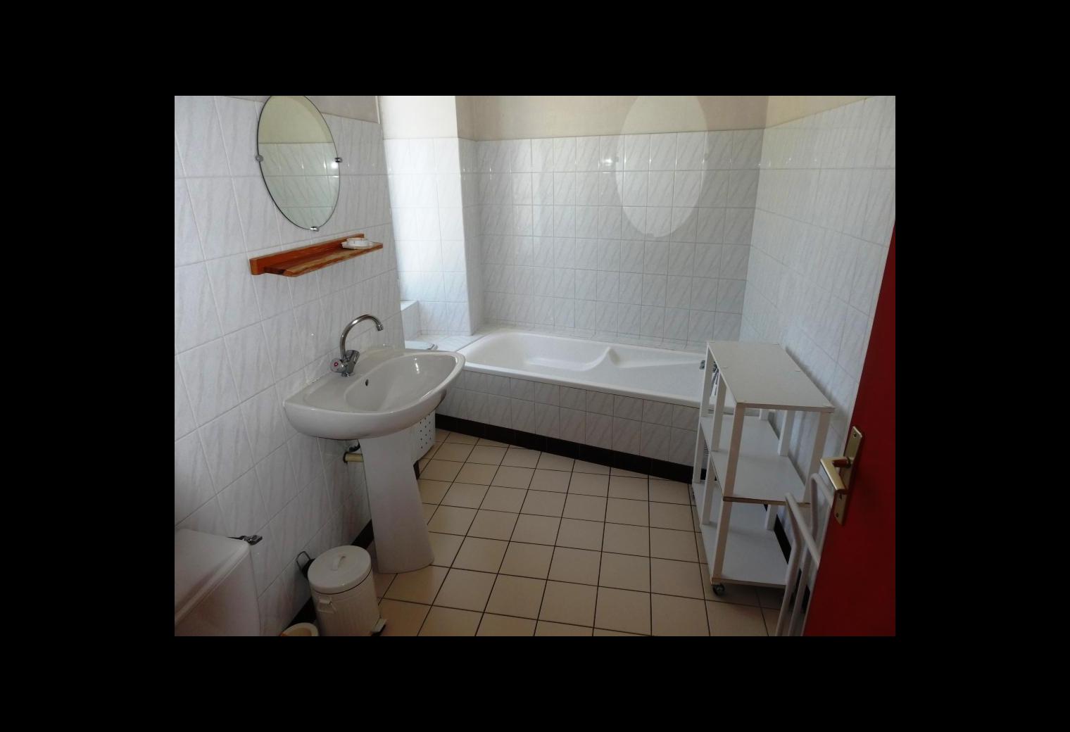 dc6c0950-5424-48c5-b103-89ad37b7c421.jpg