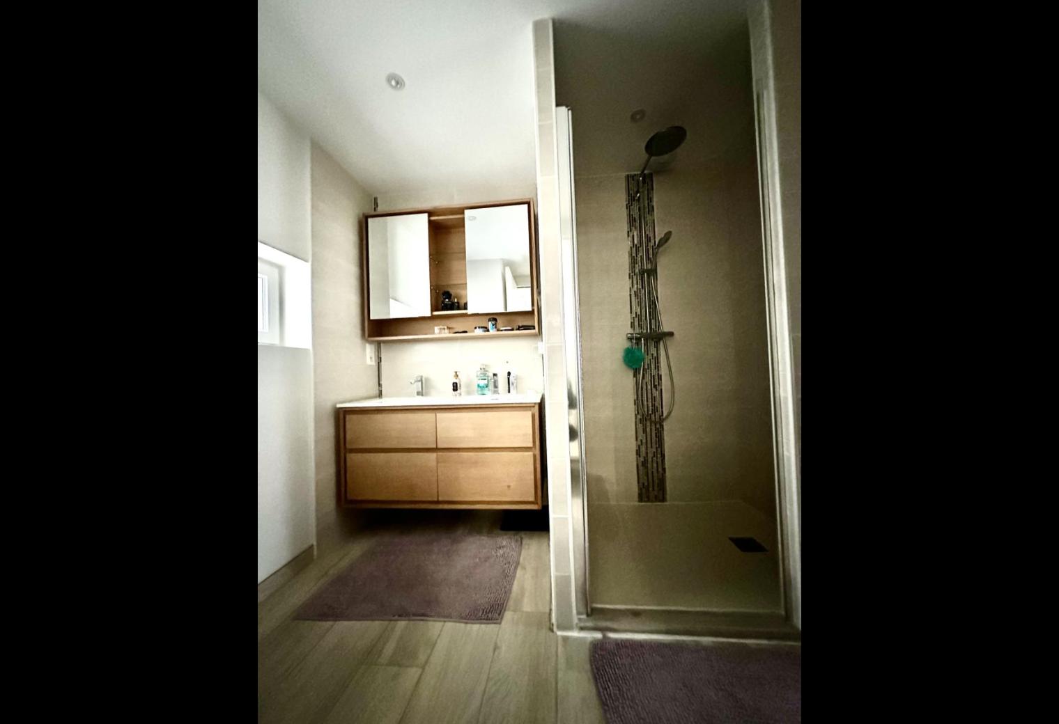 a4ddc82e-fd07-4092-a899-bb214f7ac799.jpg