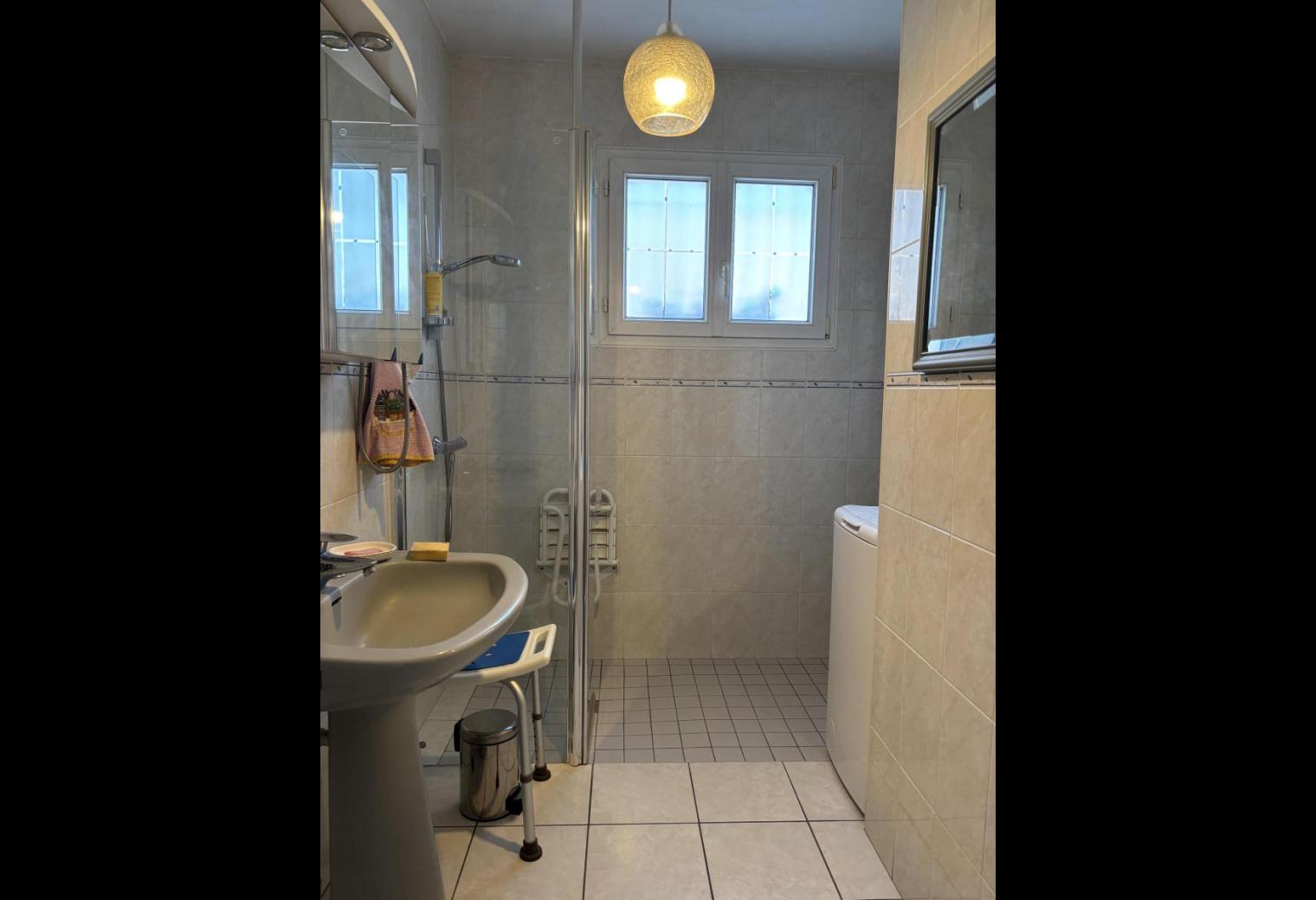 ca783614-cfae-48e0-9851-33831132f215.jpg