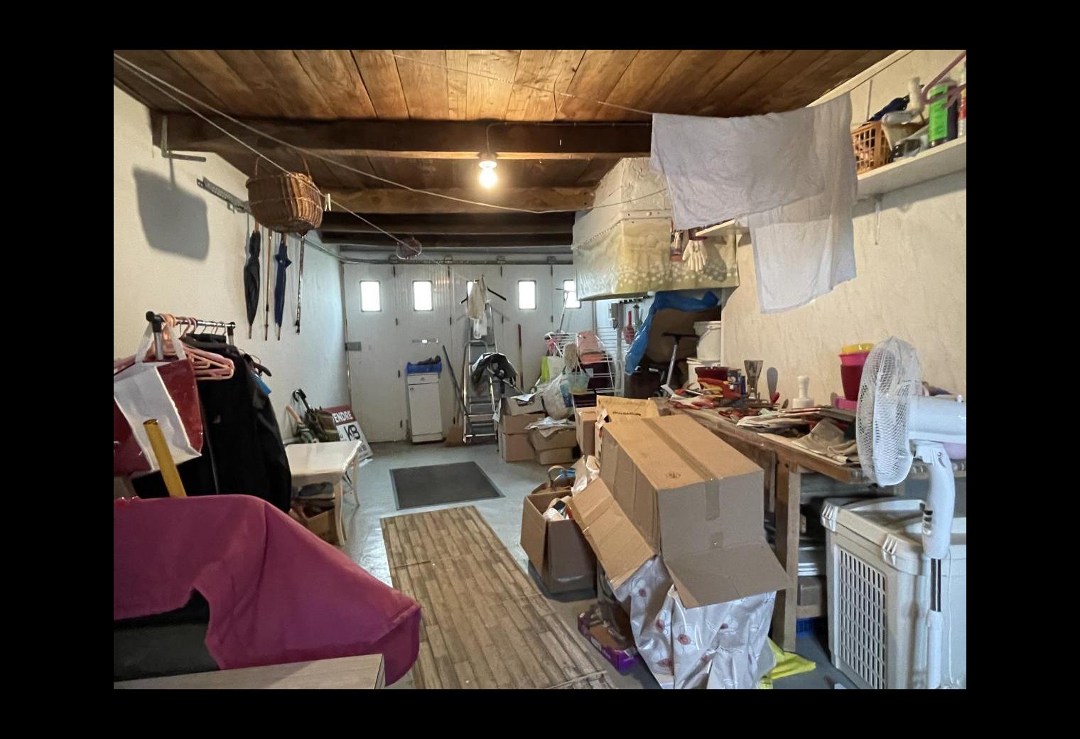 2ba533f3-e2df-4b07-8e80-b8a4f237e1fc.jpg