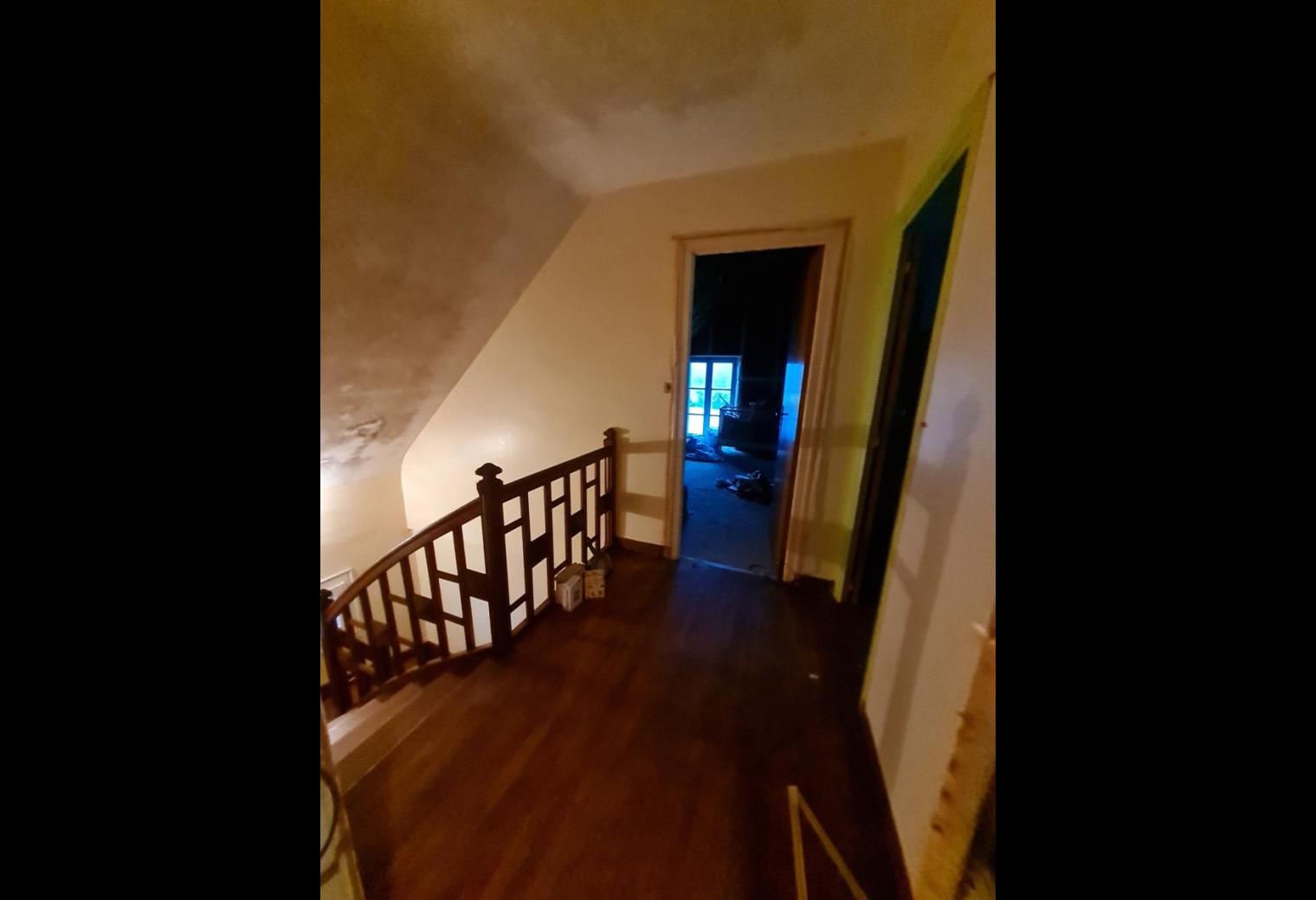 3dfe50b5-7c60-4ab8-8e1e-1cda4ff5320c.jpg