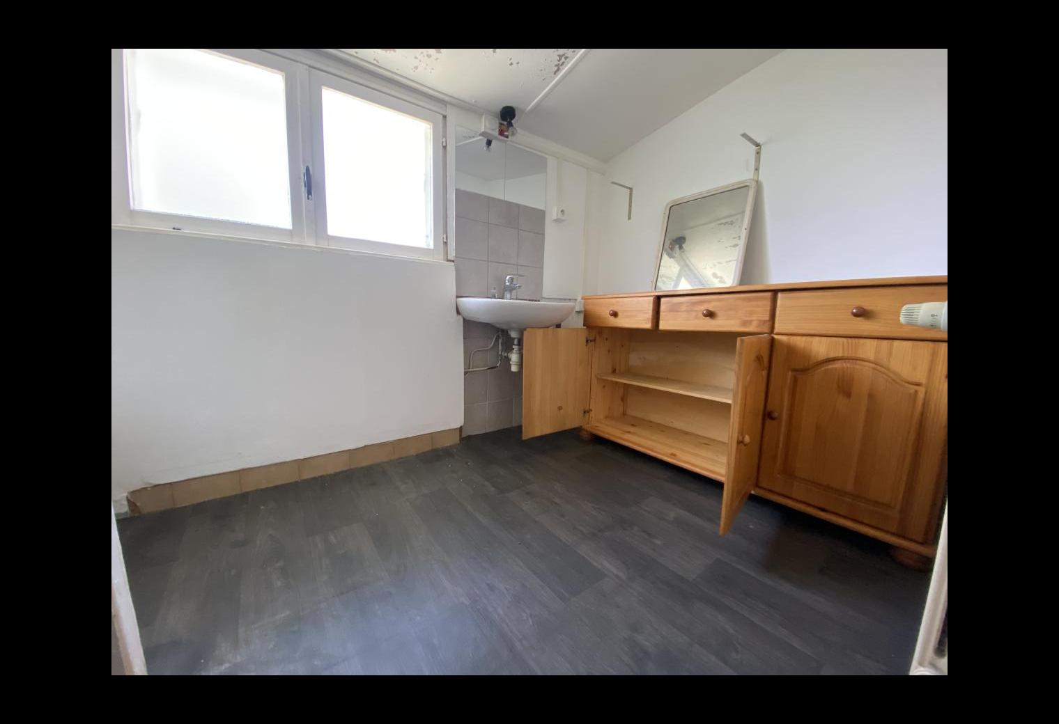 883723e1-6afc-4cd3-9bd9-260e208bd455.jpg