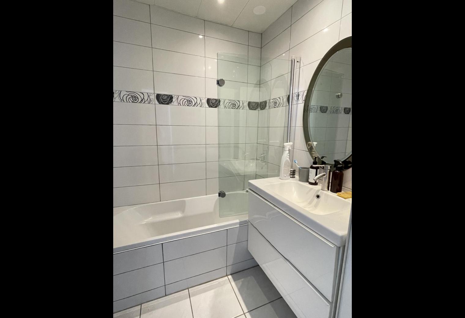 c250052c-ae98-4e91-80e4-b4d925bc571a.jpg