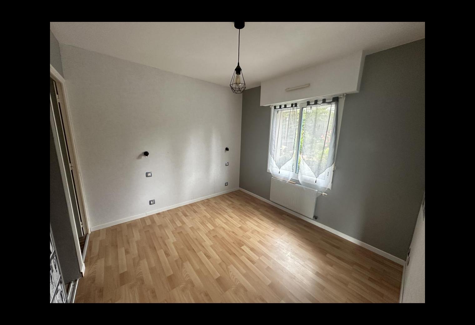cdf11e14-1731-4bd5-aeeb-2bcfa87f277d.jpg