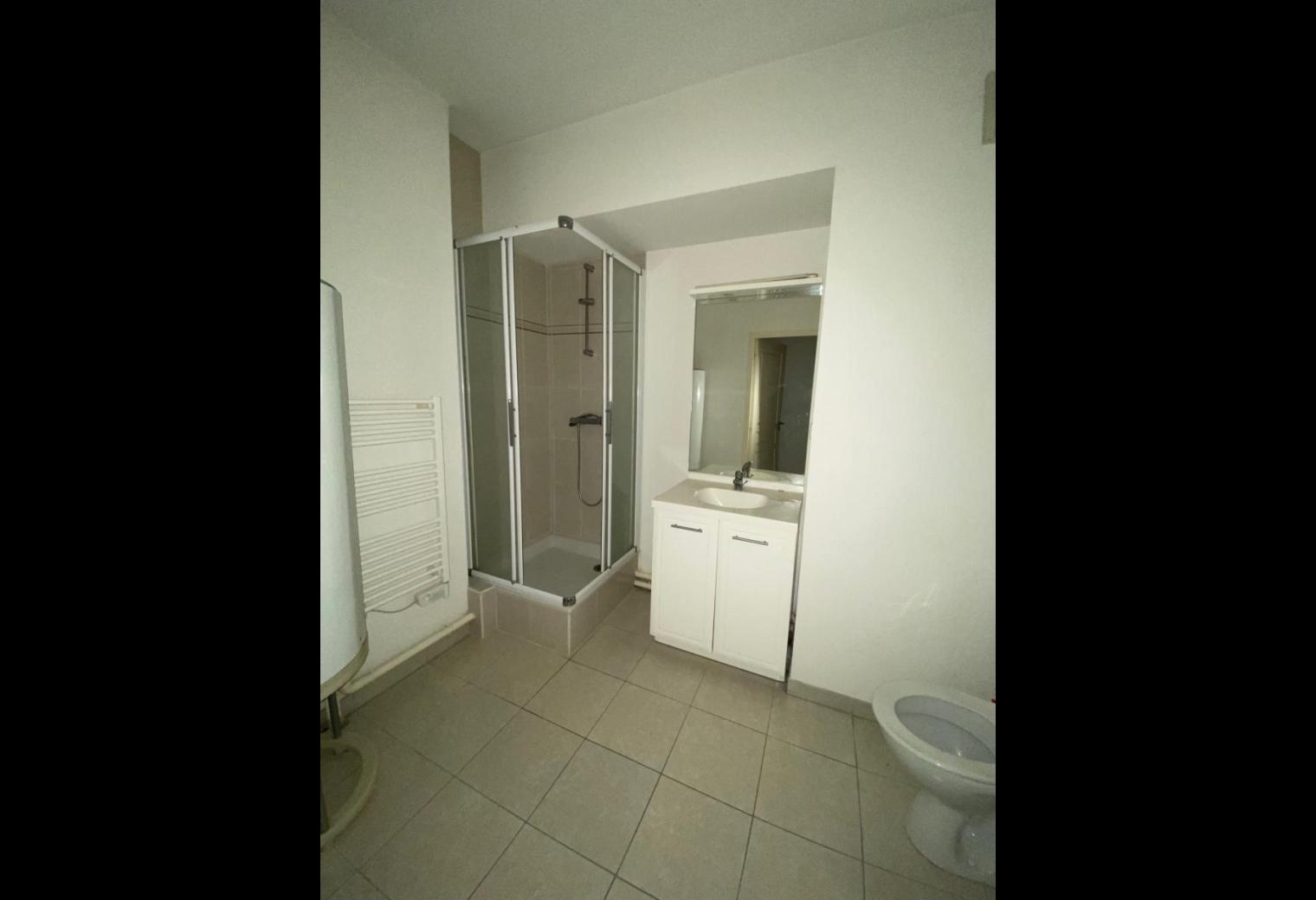 a1198920-34cd-40de-b6d8-7d24ad2a2734.jpg