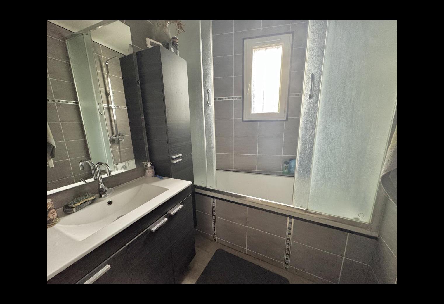 b2649079-54bd-4835-98bd-7ac8e013810e.jpg