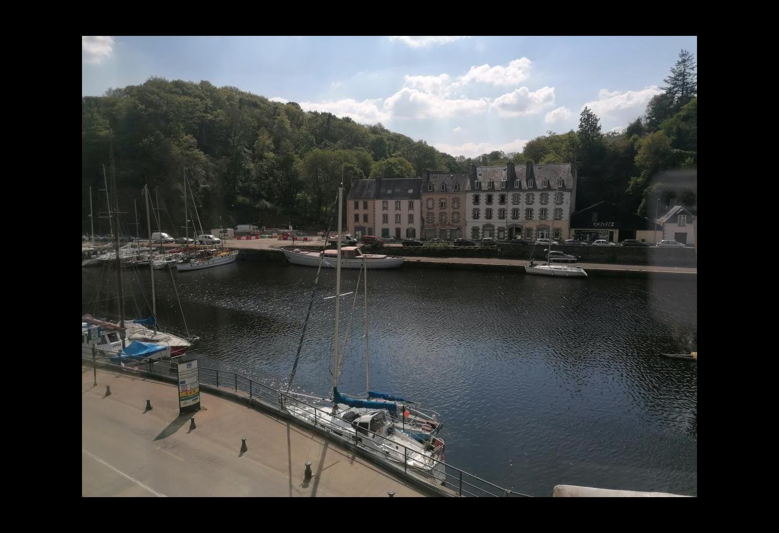 4efb7859-7df5-432a-ad37-c0e562158b47.jpg