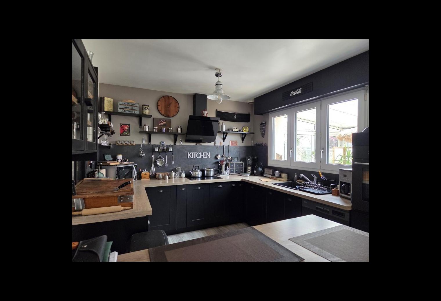 0c541da7-efdf-4754-ac93-8705ce80c047.jpg