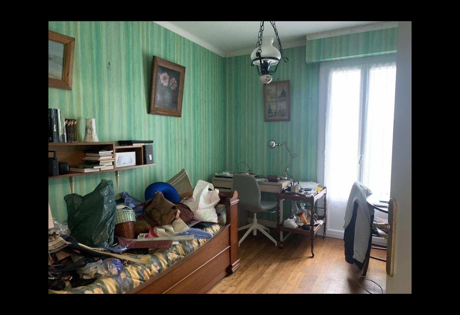 ef37b7f7-efe5-4bf1-aef6-51ec7b5d597c.jpg