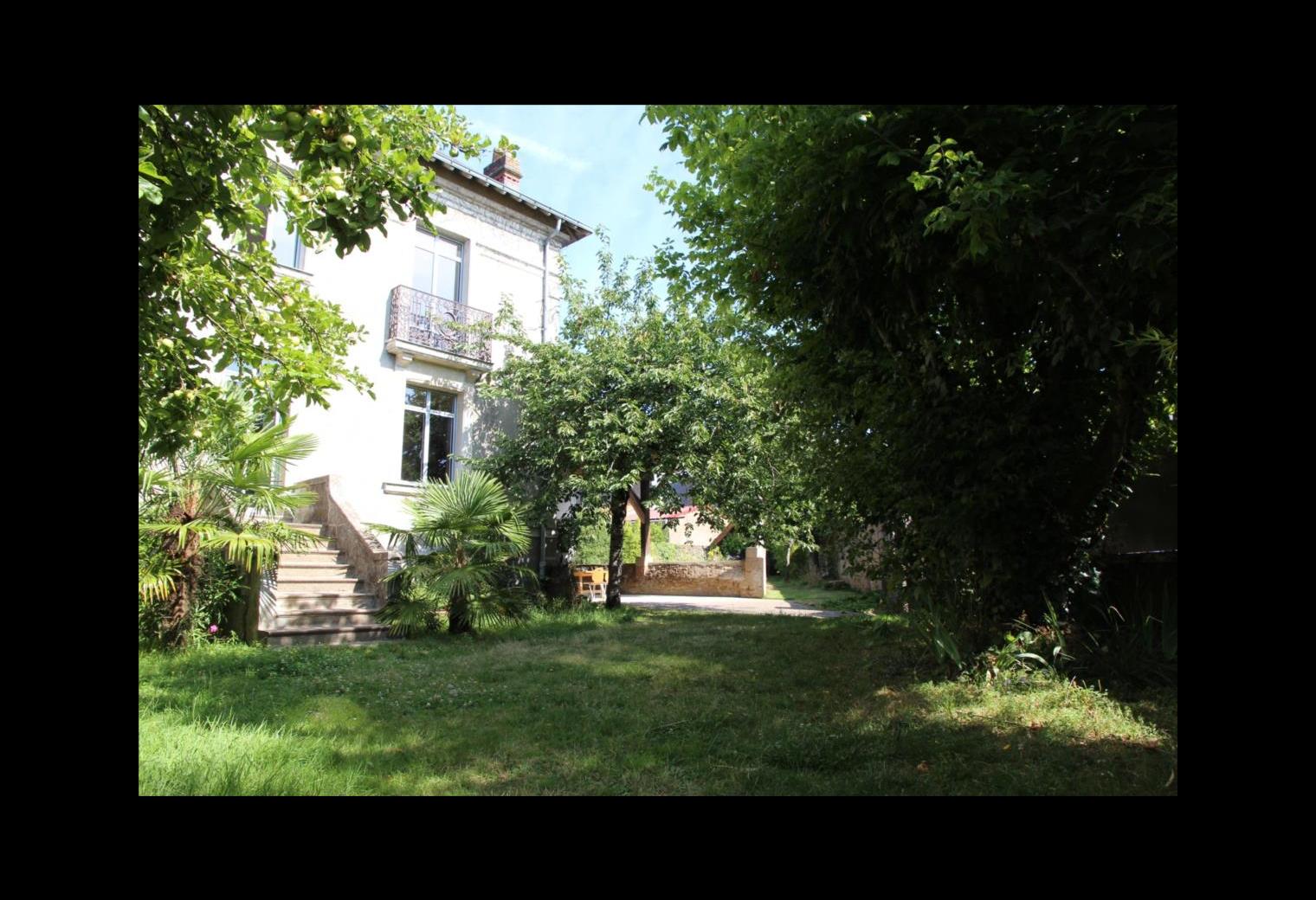 efb2ec15-eca9-4eee-83df-aa6f221483af.jpg