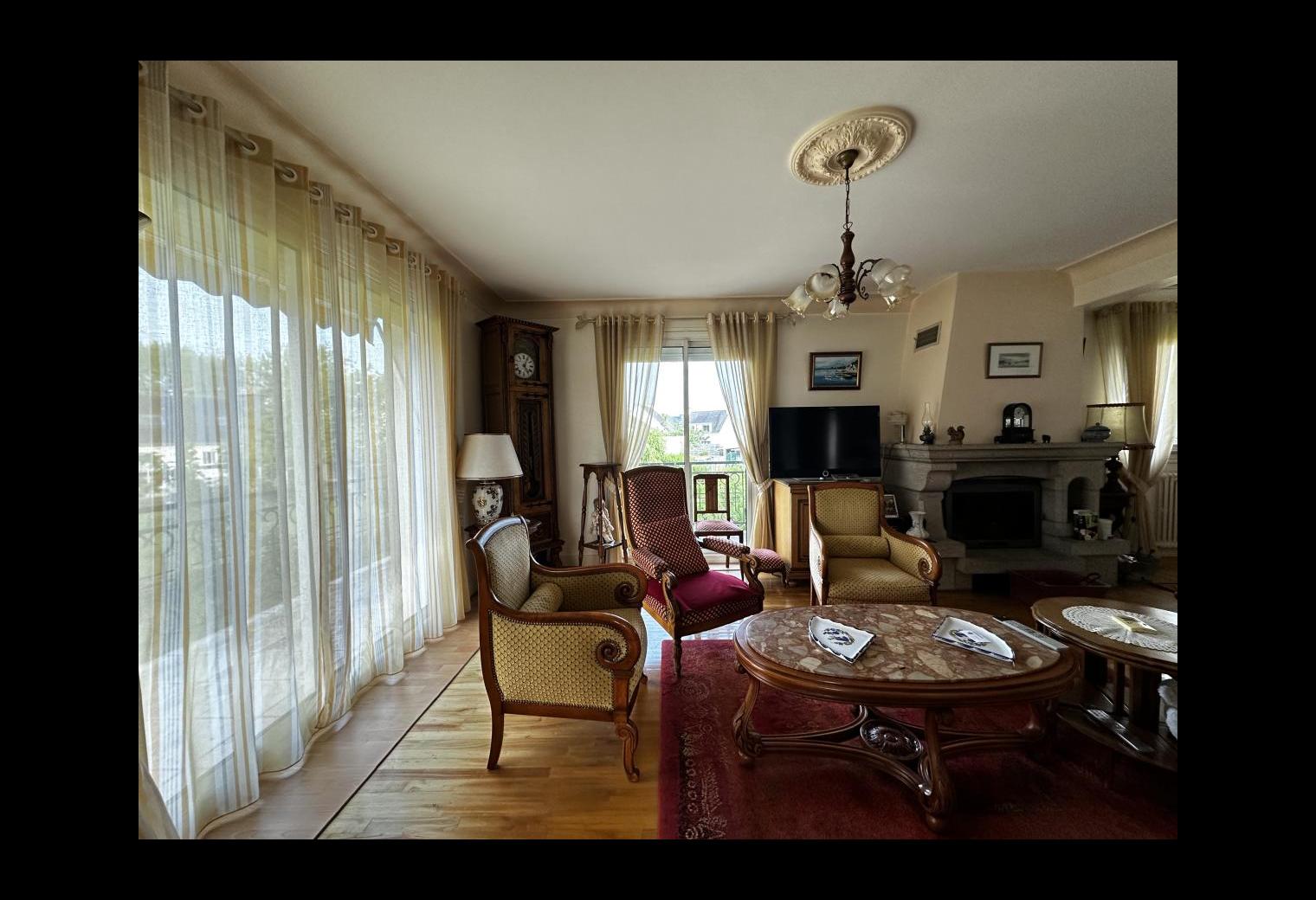 6a741dd8-50eb-4fe0-8579-b79166b091b6.jpg