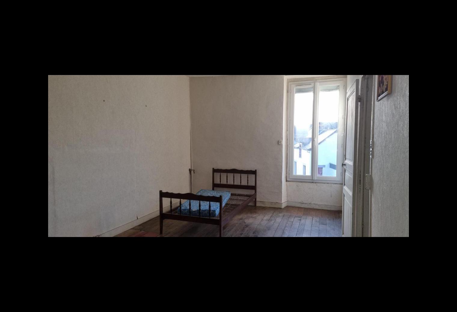 2279a80e-4dd7-4ee6-ac02-7a23b020a693.jpg
