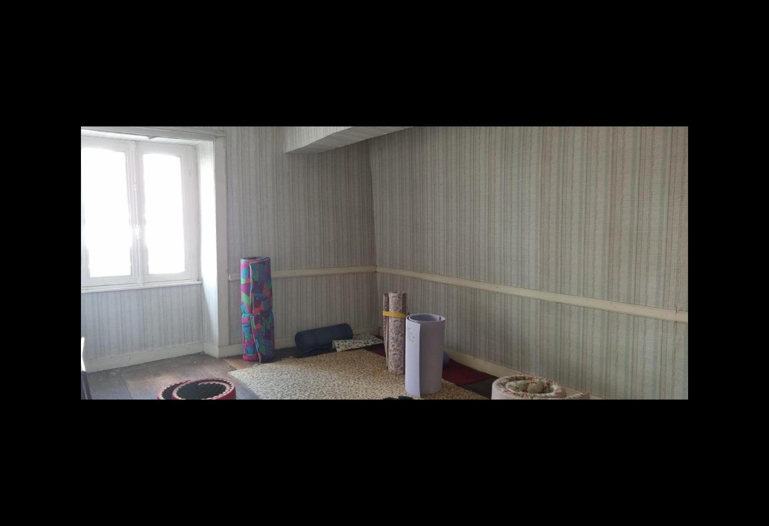 b304d8c0-9c3d-41d0-84d1-03707b2ccfce.jpg