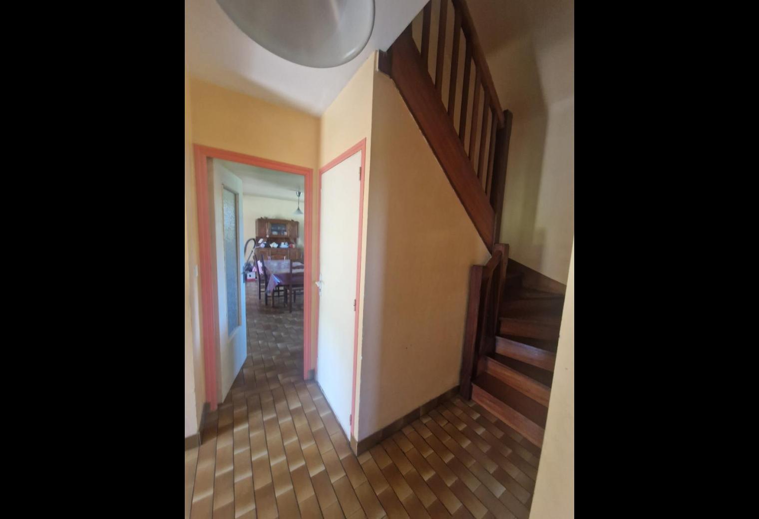 e6e46f92-aaf4-488e-8b6e-bfe093700b83.jpg