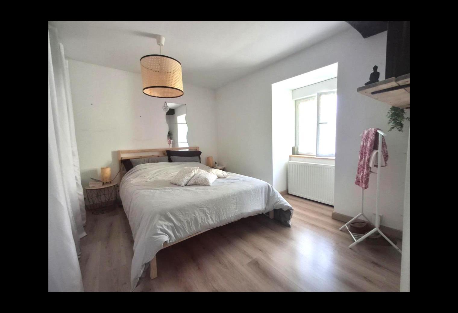 d4295112-a9bd-4d90-adaa-ab5d357aa174.jpg