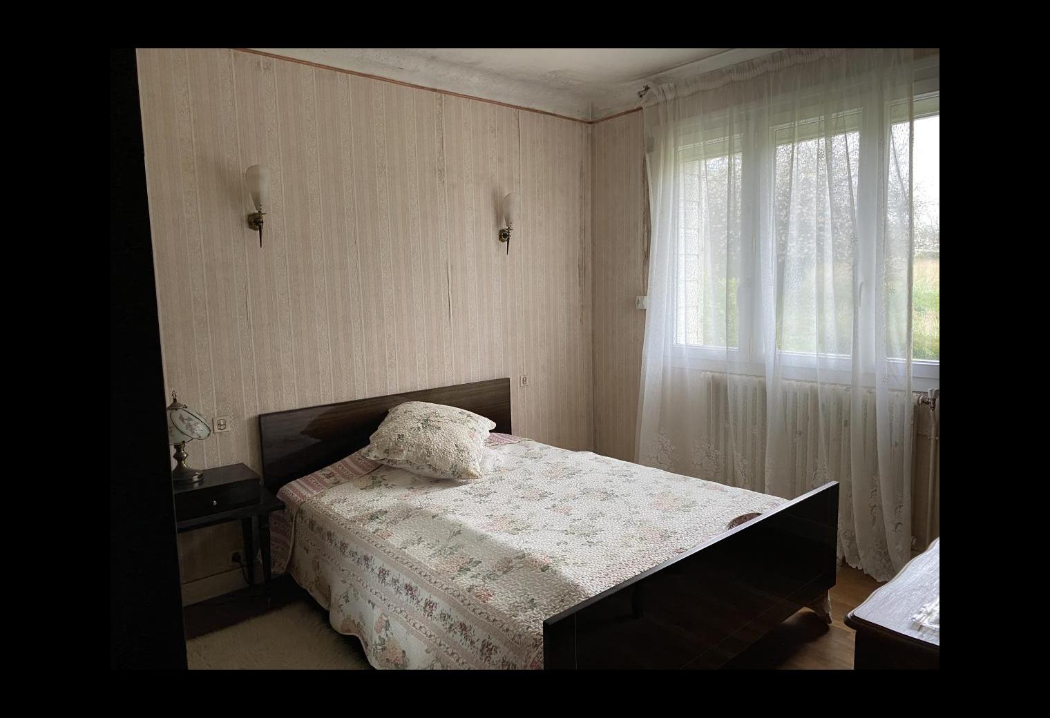 69a684ef-6801-4f02-81ae-dc01a72c97c7.jpg