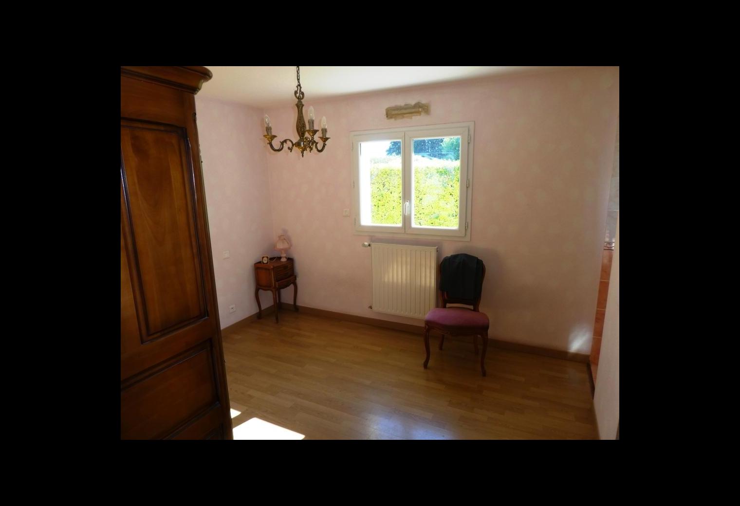 ddc204d5-6e65-45d0-82e2-e051162d10ff.jpg