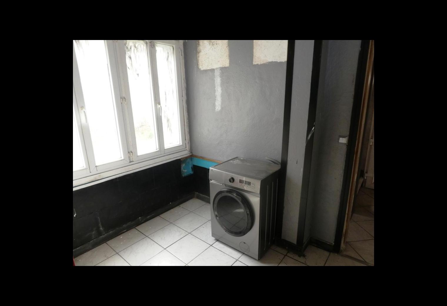 8fbe3b65-d10c-47e9-afe9-40c6da0287da.jpg