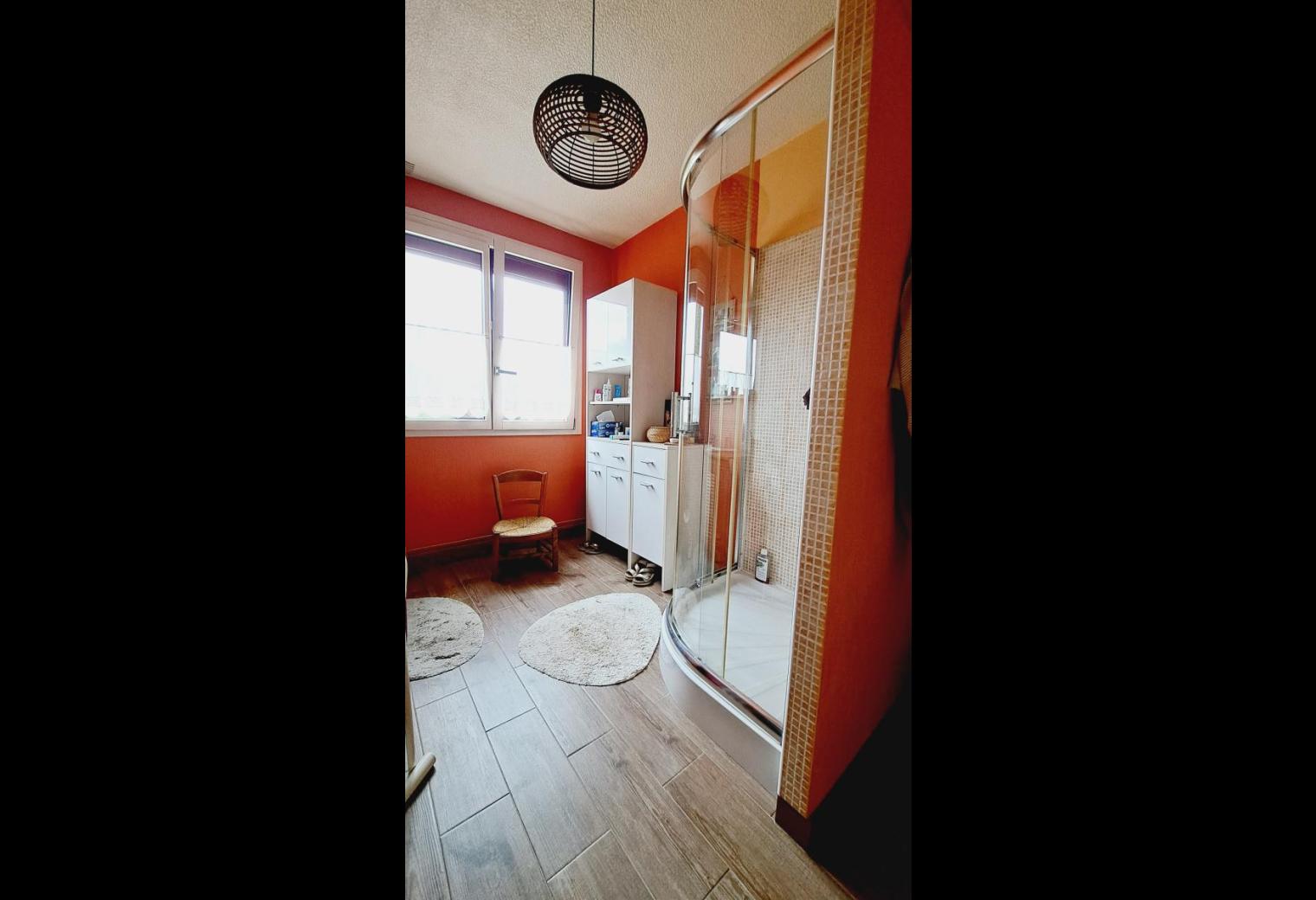 c5c6a650-68da-40d9-8bca-fed91eac22fb.jpg