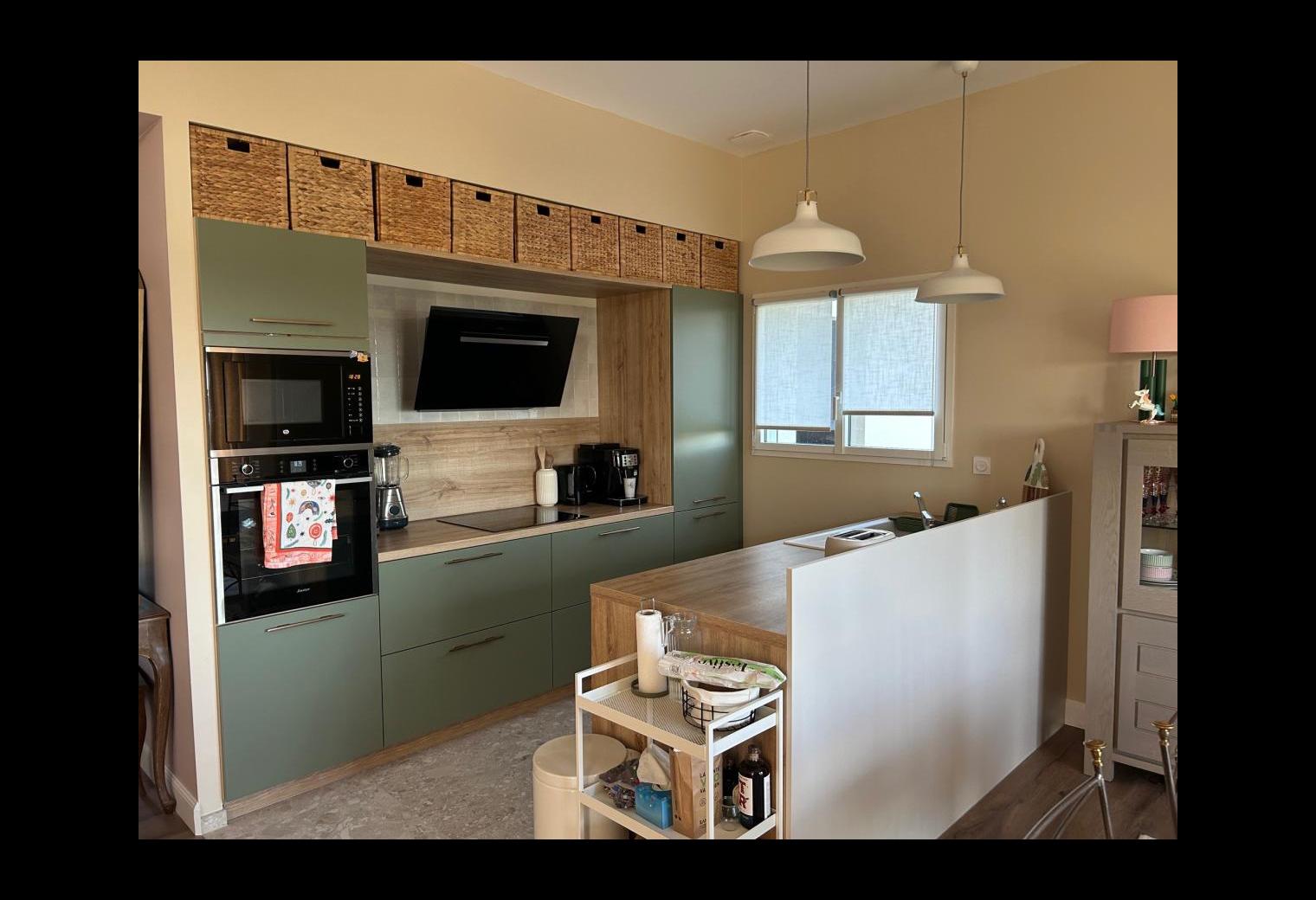 9b6676fd-2678-400e-9501-e215a6dbed4d.jpg