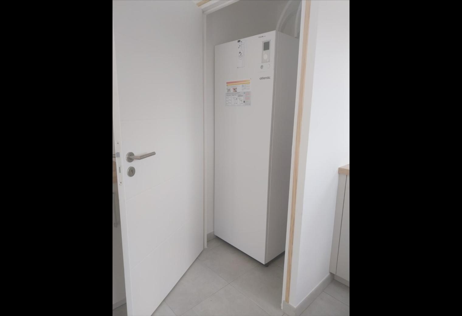 a3d54437-14ca-4617-942d-2a8292870a31.jpg