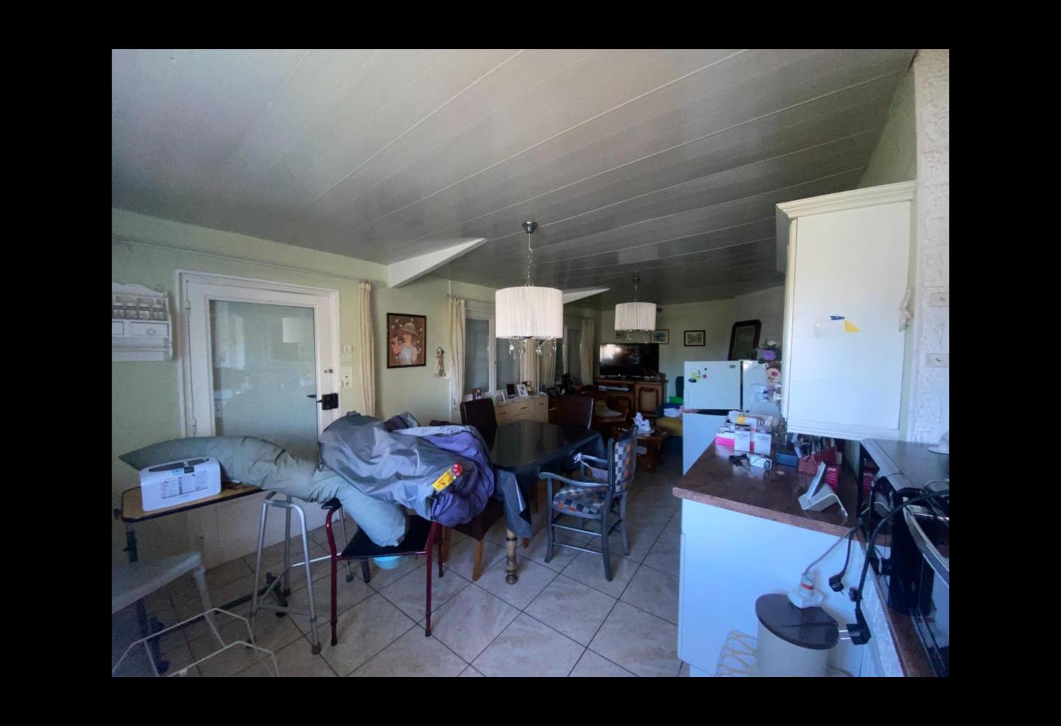 1b46337c-1884-4997-8708-058ffe53a8ca.jpg