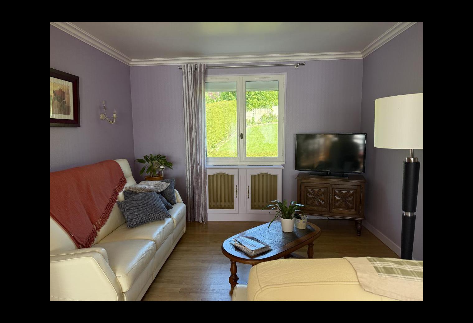 76205b1e-ca11-4f21-8291-227674f93bc6.jpg