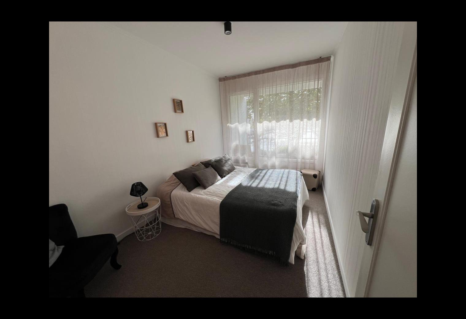 c69d2dea-ae8c-4c4d-8485-5a99d6d3d792.jpg