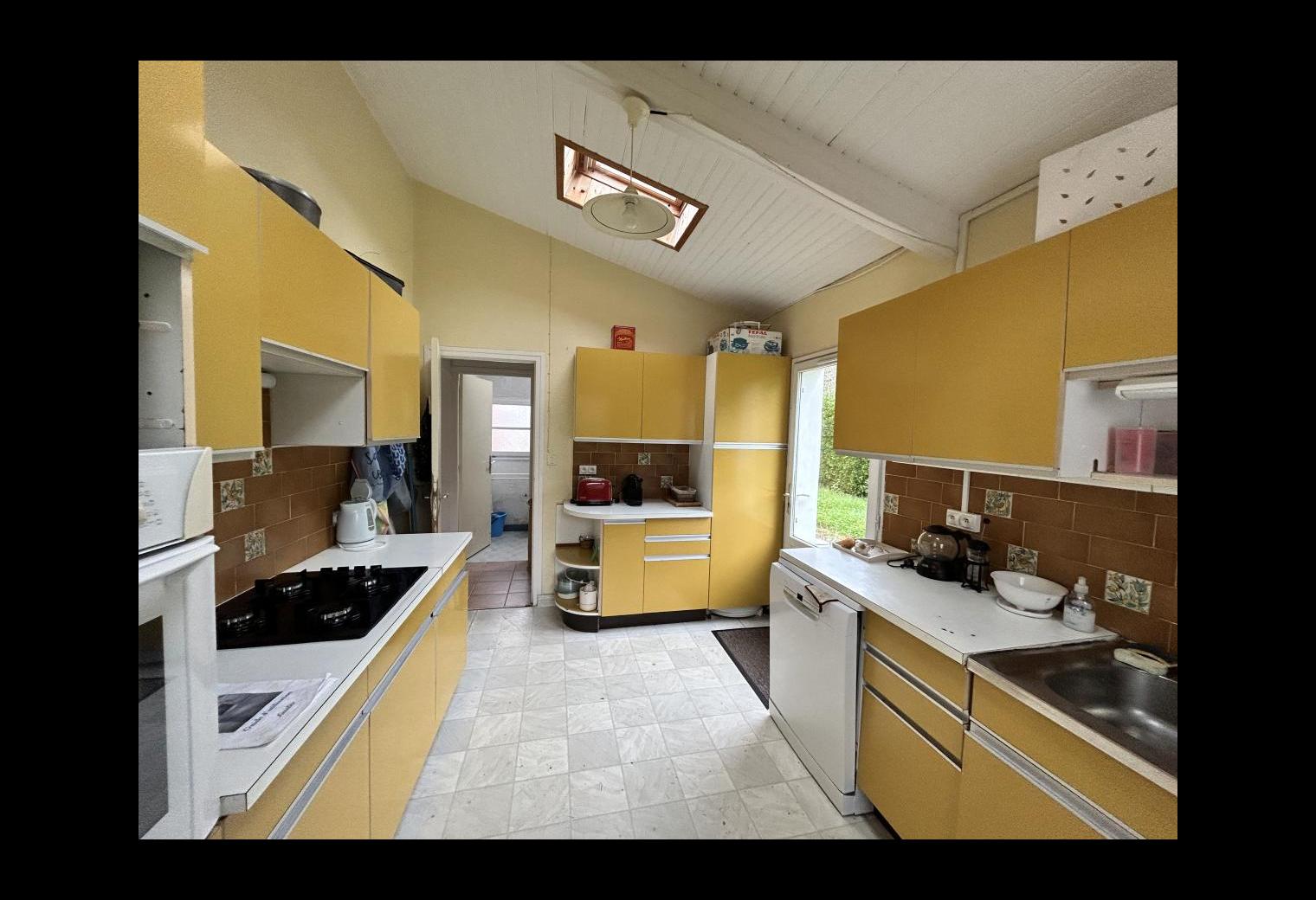 3af5870b-3d66-468b-9348-c2b4126812da.jpg