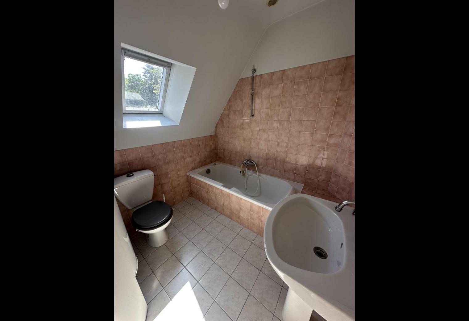 4c85ad03-30bd-4622-a2d7-3762b459cf51.jpg