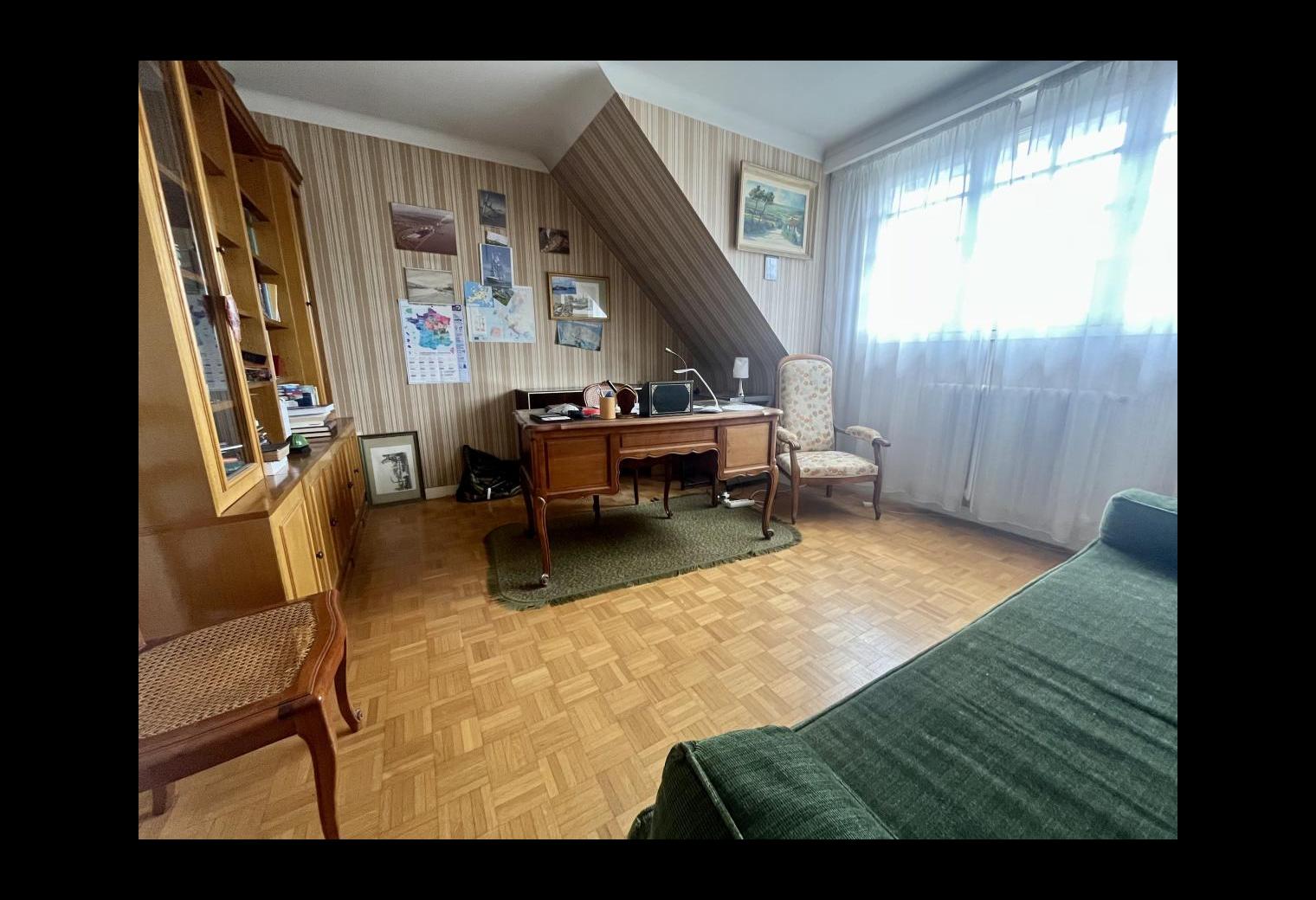 8edaa154-589d-4287-8d63-e804add81059.jpg