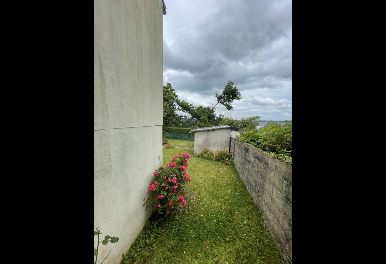 1ae7d3db-b382-4cf1-8fe1-3584f4240df1.jpg