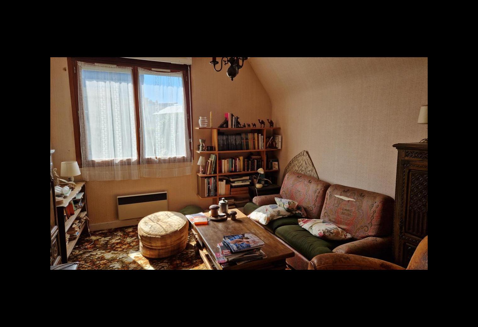 a9b0fb33-9f8e-441a-9e49-16903bcc449f.jpg