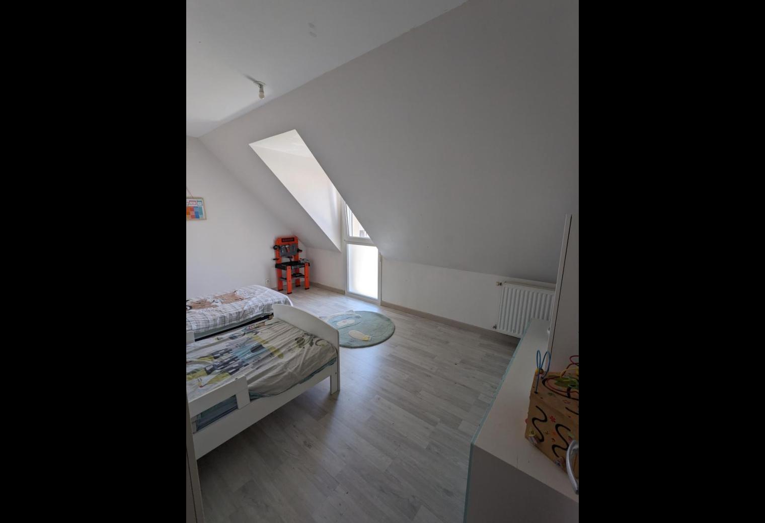 b6205e5d-7c45-4b81-ae71-d30985ff6334.jpg