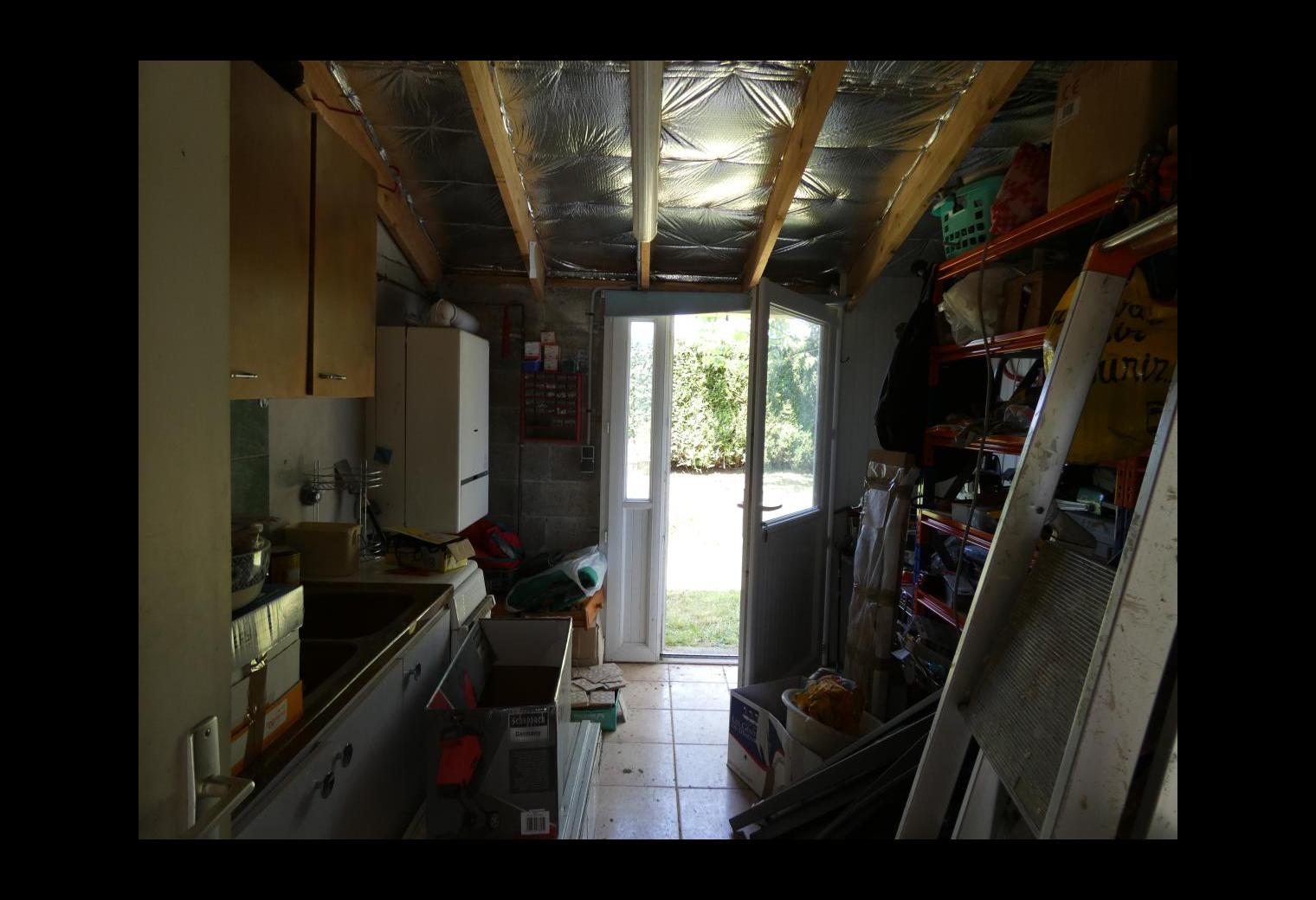 2307bc03-7156-4ccc-ba83-3939f3a15f96.jpg