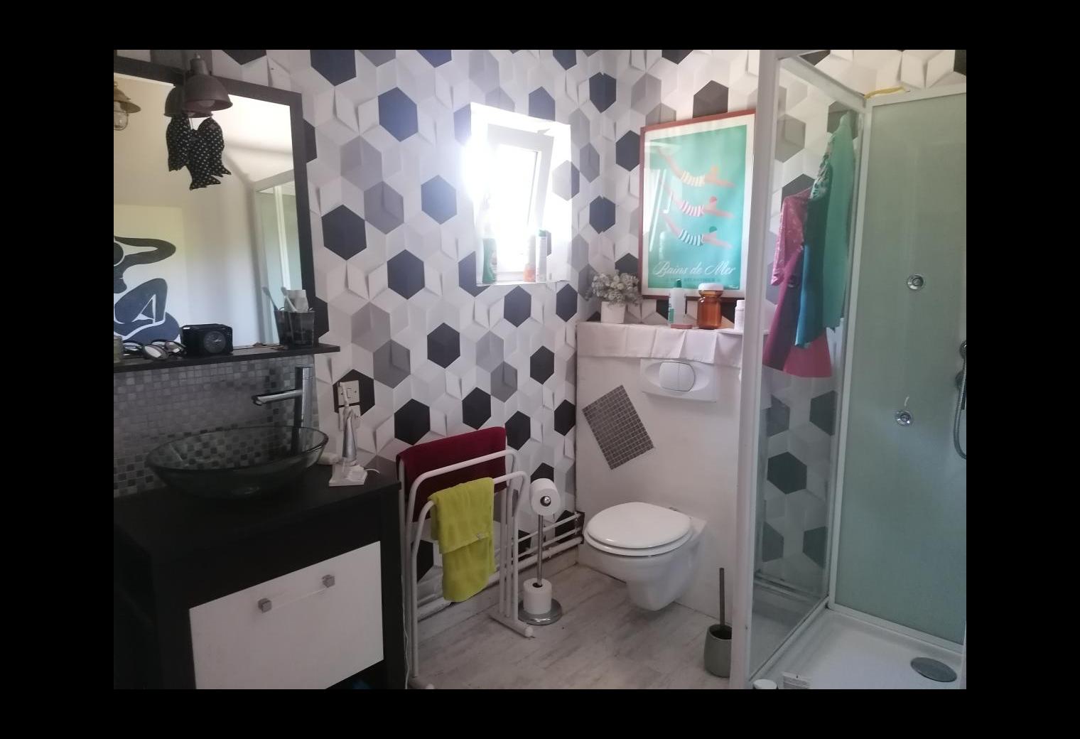 2eb8c683-bcc2-4be4-b70a-8f06bccdee64.jpg