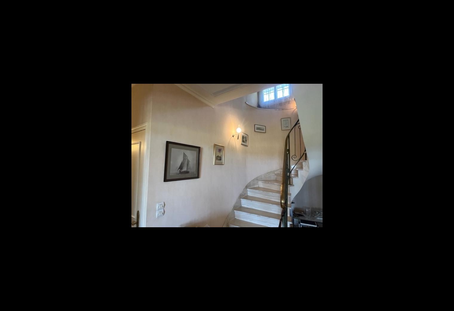 e185639d-992a-4aab-ad5e-0d5cbc00293b.jpg